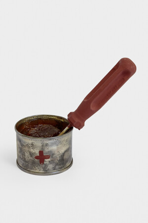 Joseph Beuys - Objekt zum Schmieren und Drehen (Object to Smear and Turn), 1972, tin can, lubrication grease, screwdriver, oil paint (Browncross)